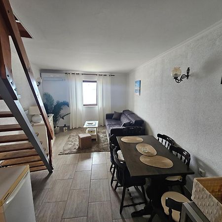 Beachfront House Sea La Vie Каштела Экстерьер фото