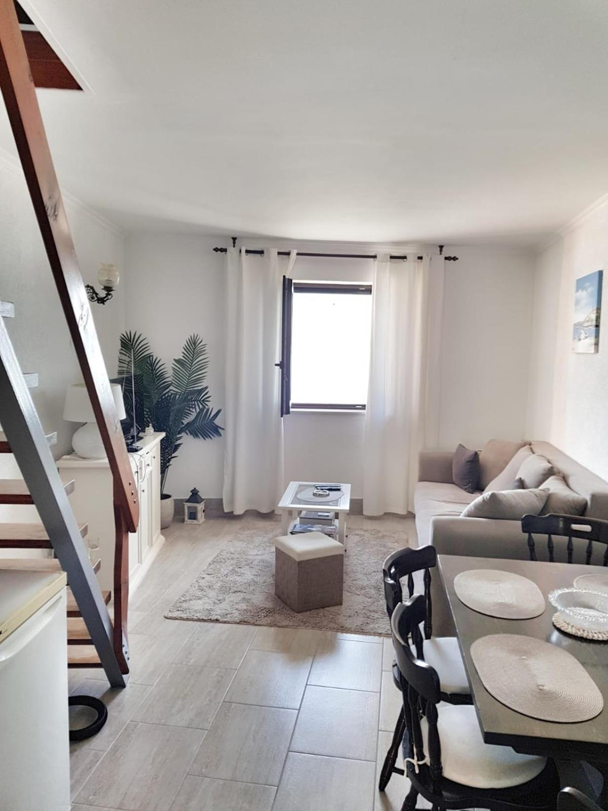 Beachfront House Sea La Vie Каштела Номер фото